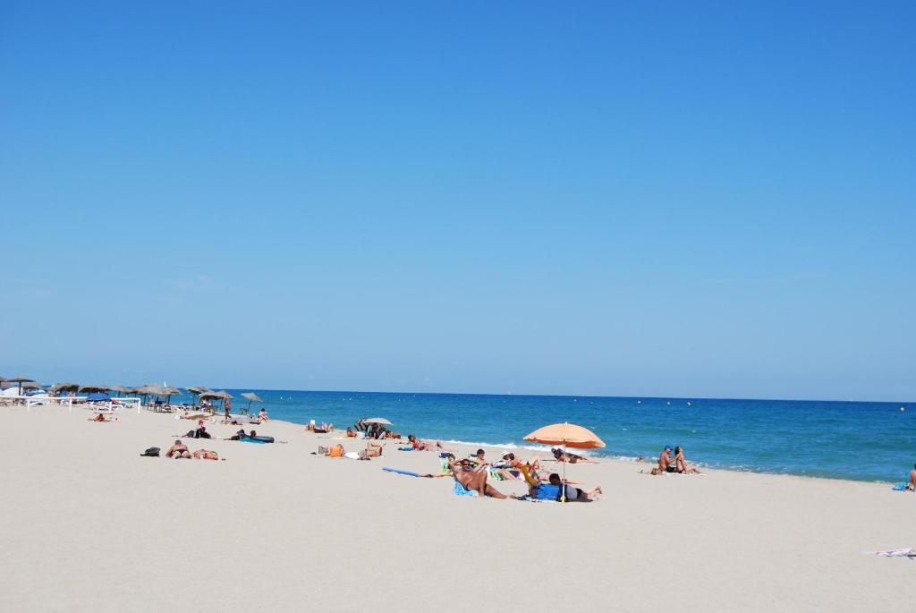 Lagrange Grand Bleu Vacances - Residence Les Jardins De Neptune Сен-Киприен Екстериор снимка