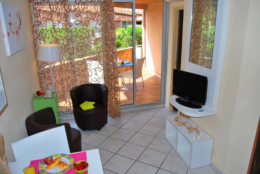 Lagrange Grand Bleu Vacances - Residence Les Jardins De Neptune Сен-Киприен Екстериор снимка